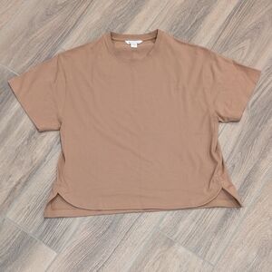 Like New! Athleta Tan Short Sleeve Shirt